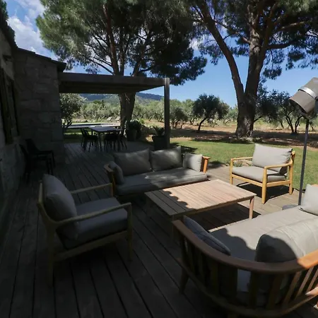 Maison 2 *