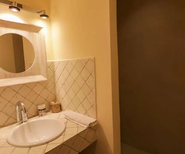 Maison 2 *